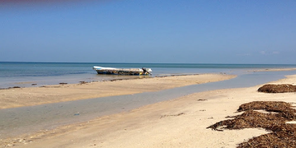 Places to visit in Rameshwaram and Dhanushkodi is
Ariyaman Beach Known as Kushi Beach also