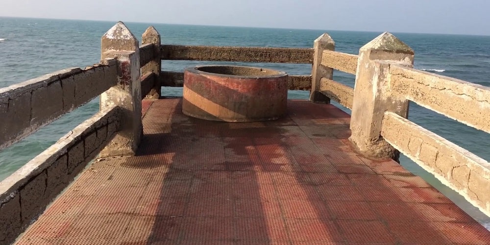 Places to visit in Rameshwaram and Dhanushkodi is
Villoondi Theertham, Rameshwaram