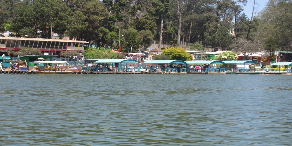 Ooty house boat for travelers and for newly married couple, honeymoon house boat