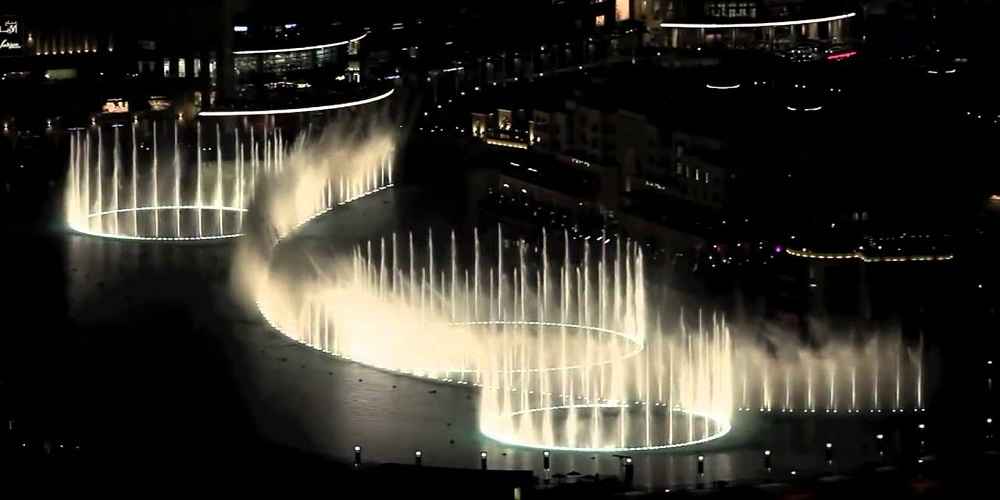 Dubai Dancing Fountain Show