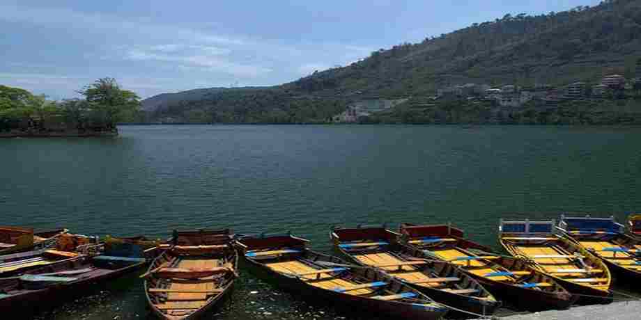 Places to visit in Bhimtal. Boating at Bhimtal.